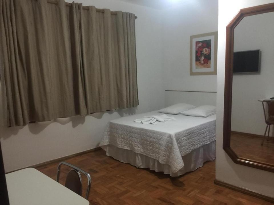 Hotel Miranelli บาร์บาเซนา ภายนอก รูปภาพ